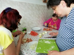 komunita_obed_10_.jpg||