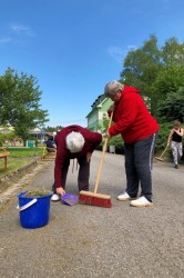 06_upratujeme_po_kosen_.jpg||