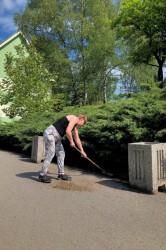 09_upratujeme_po_kosen_.jpg||