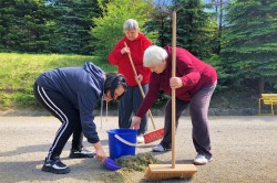 14_upratujeme_po_kosen_.jpg||