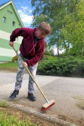 17_upratujeme_po_kosen_.jpg||