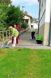 24_upratujeme_po_kosen_.jpg||