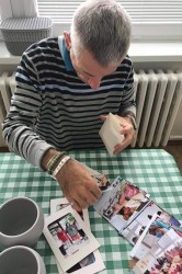 04_nov_jed_le_komunita.jpg||