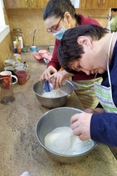 04___kulinodopoludnie___pecieme_langose_pc.jpg||