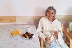 07___popoludnajsie_posedenie_pri_dobrej_kavicke_a_obcerstveni.jpg||