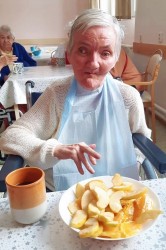 14___popoludnajsie_posedenie_pri_dobrej_kavicke_a_obcerstveni.jpg||