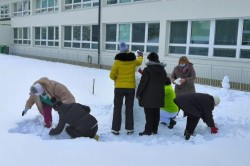 09___staviame_snehuliaka.jpg||