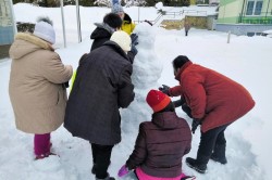 15___staviame_snehuliaka.jpg||