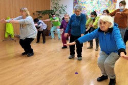 03_pokracujeme_v_ranajsich_rozcvickach.jpg||