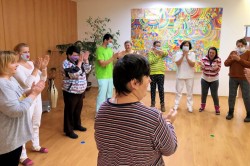 12_pokracujeme_v_ranajsich_rozcvickach.jpg||