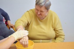 12_starostlivost_o_ruky.jpg||