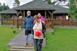 12___upratovanie_altanku_pc.jpg||