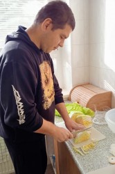 17_cestovinovy_salat_pc.jpg||