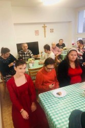 05_komunita_adv1_pc.jpg||