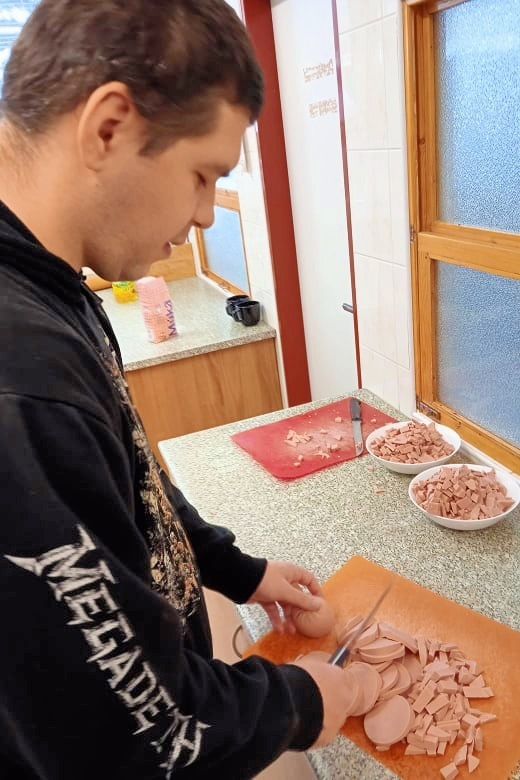 06_pizza_m_pc.jpg||