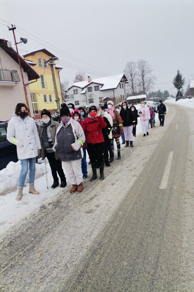 04_prechadzka_kostol.jpg||