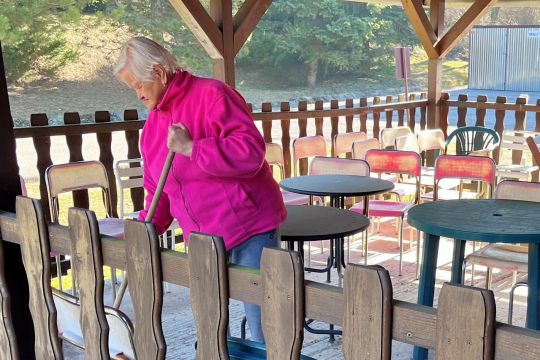 02_upratujeme_altanok_pc.jpg||