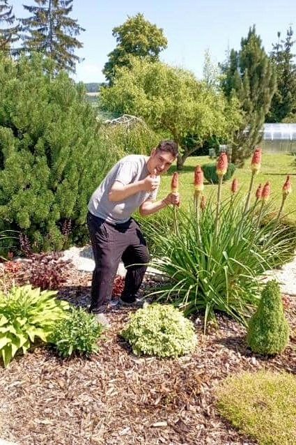 06_prace_v_zahrade_pc.jpg||