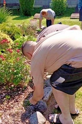 07_prace_v_zahrade_pc.jpg||