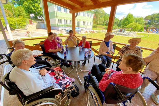 01_nedela_v_altanku_pc.jpg||