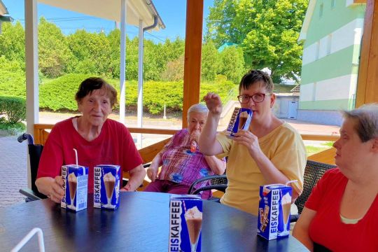 04_nedela_v_altanku_pc.jpg||