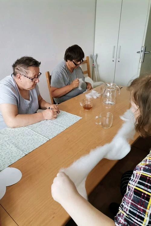 05_material_pc.jpg||