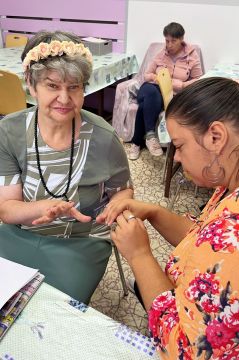 02_nechty_alenka_pc.jpg||