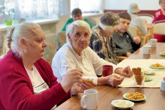 16_meninov_posedenie_pc.jpg||