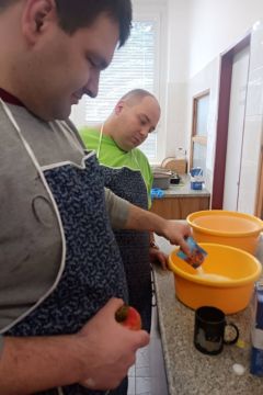 12_jablkovy_kolac.jpg||