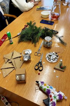 01_vyroba_vianocnej_dekoracie_pc.jpg||