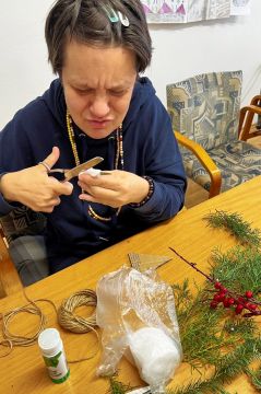 09_vyroba_vianocnej_dekoracie_pc.jpg||