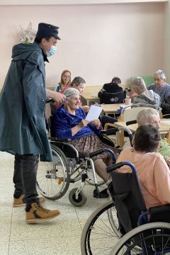 13_vianocna_posta_zaymuska.jpg||