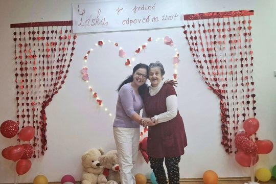 03_valent_n_pc.jpg||