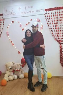 17_valent_n_pc.jpg||