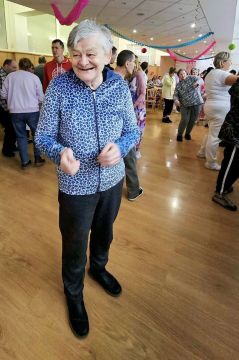 23_valent_n_pc.jpg||