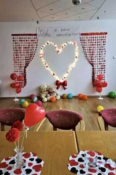 29_valent_n_pc.jpg||