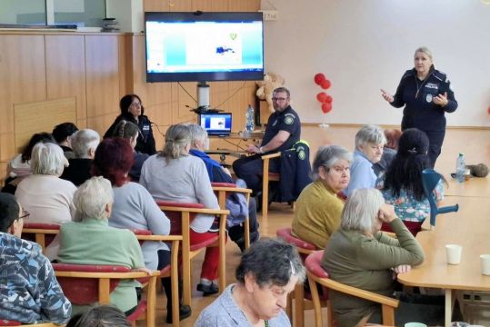 012_beseda_mp_pc.jpg||